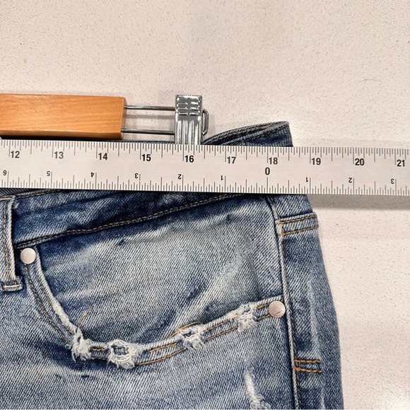 Torrid Women’s High Rise Straight Distresses Jeans sz 12 - Picture 9 of 10